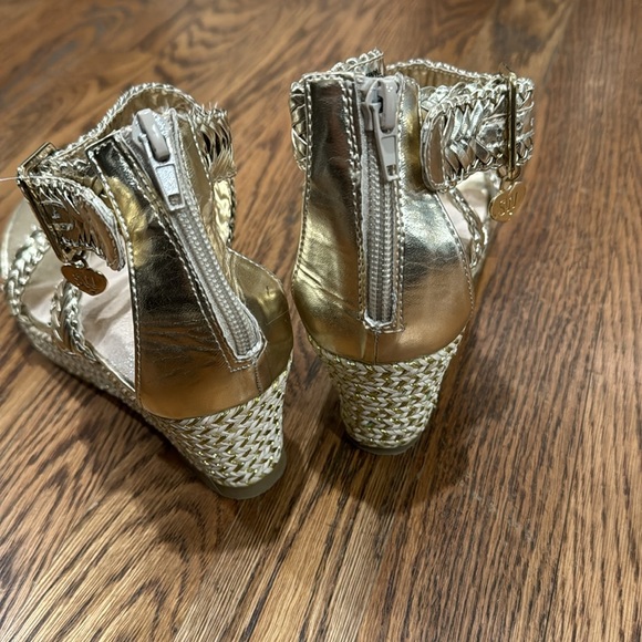 Stuart Weitzman Girls' Akilah Sparkle Wedge Platform Sandals - Picture 4 of 7